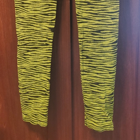 Neon Yellow Zebra Print Textured Stretch Pants Medium - Picture 4 of 5